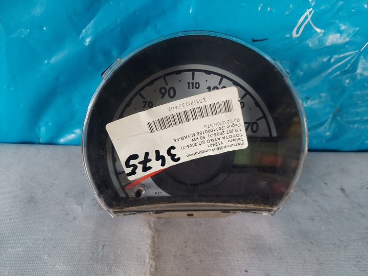 dials clock TOYOTA AYGO and 1.0 B 8300-0H011-A