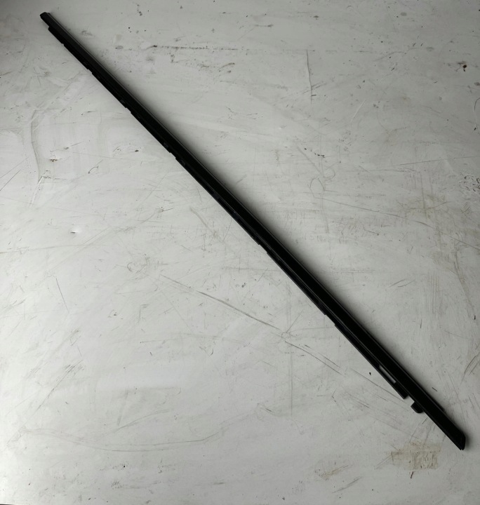 moulding dust door right front PEUGEOT 308 T9 9677880880