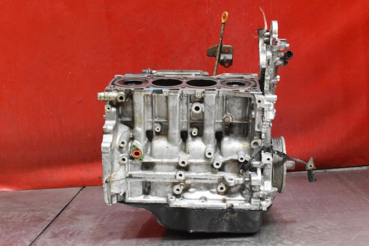 BLOK DOL of the engine crank 2AD TOYOTA COROLLA VERSO 2 II 2.2 D-CAT 177 KM 04-09