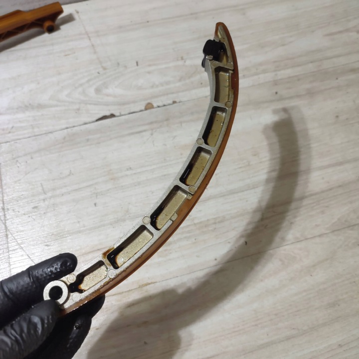 Slide af Suzuki Vitara timing chain (LY) 6