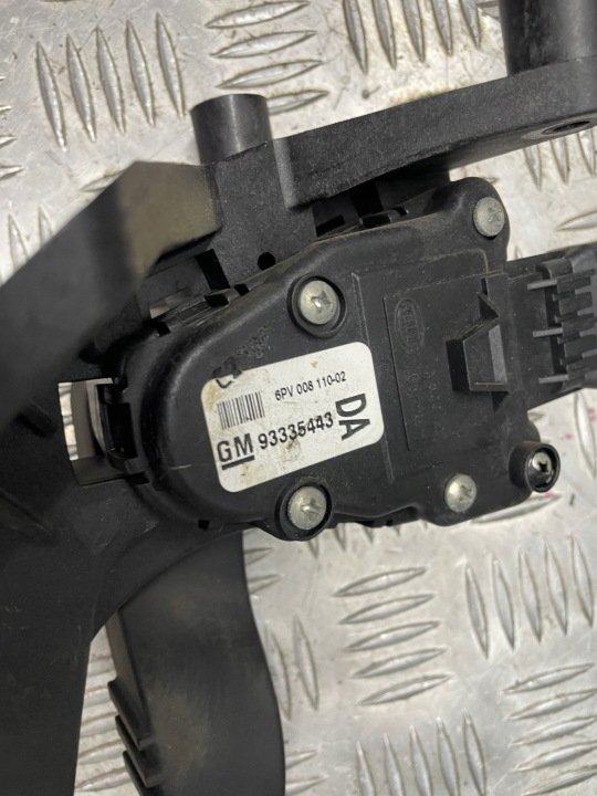 POTENCJOMETR GAZU 93335443 OPEL MERIVA A 1.6 16V 03-10 6
