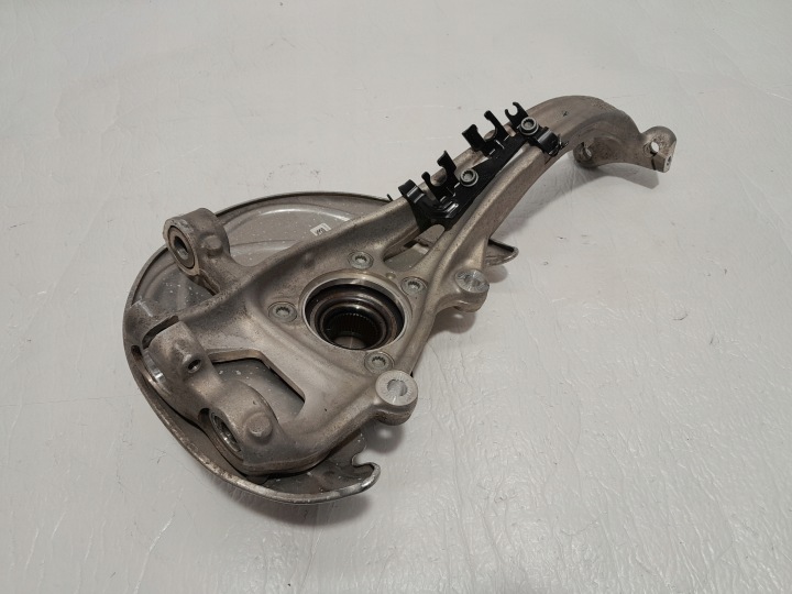 AUDI A4 B9 LIFT Achsschenkel Radnabe Radlager Achsträgers rechts vorne 8W0407242F