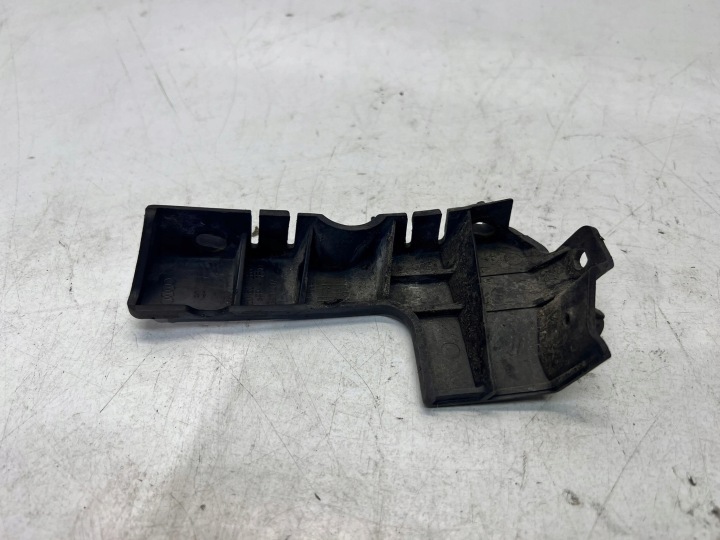 bumper bracket left front AUDI A4 B6 8E0807283E
