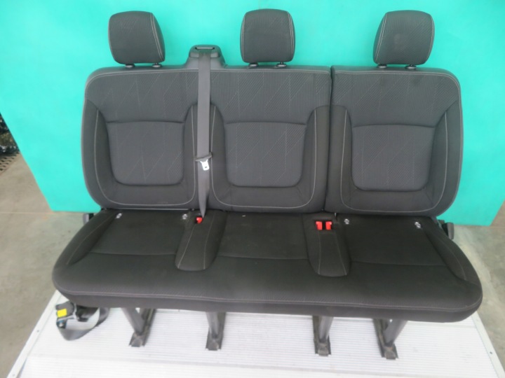 Sitze heck PIERWSZY RZAD RENAULT TRAFIC 19R