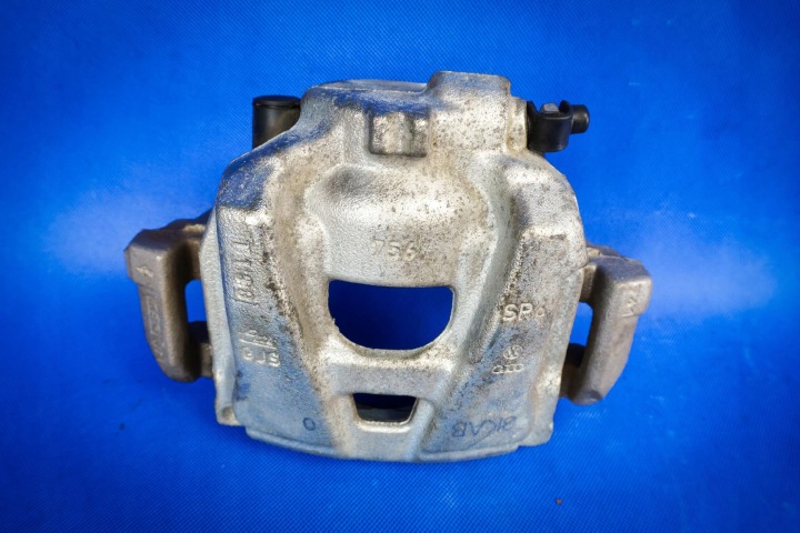 Bremssattel Bremse Sattel Brems- vorne Audi A4 8K A5 8K0615106AB