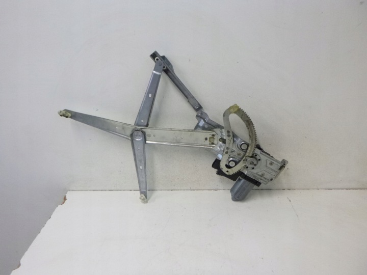 MÉCANISME VITRE AVANT DROITE OPEL CORSA B 3D 93-00