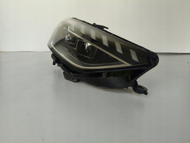 Licht rechts REFLEKTOR AUDI A4 B9 8W 8W0 19- LIFT FULL LED