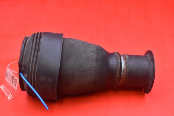 Airbag PNEUMATYCZNA rechts heck 6766667 BMW E61 2.0 D 177 KM 07-10