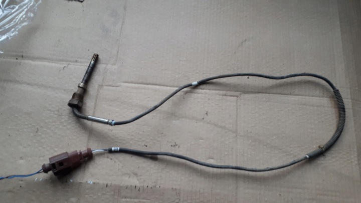 Q7 4L SENSOR GASE TEMP 4.2 TDI BTR 07Z906088A