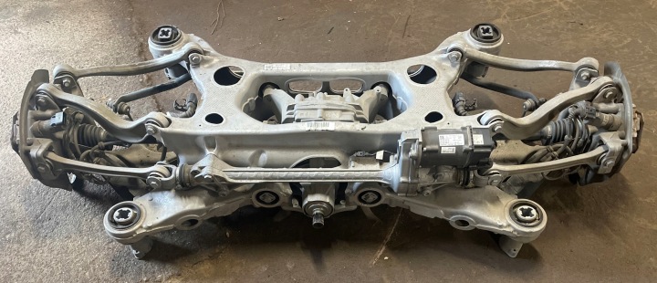 IDEALNE Achsträger hinten heck PORSCHE PANAMERA 971 SKRETNE 4.0 TFSI 1