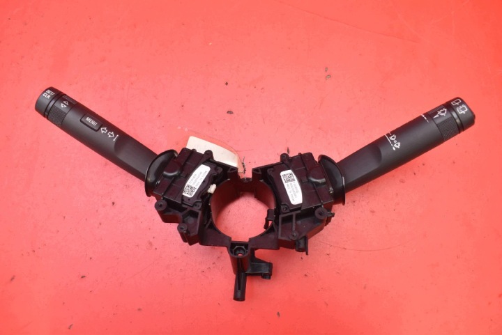 páčky pod volant a ovládanie PAJAK 13303268 13305522 OPEL ASTRA 4 IV 5D HB 09-12