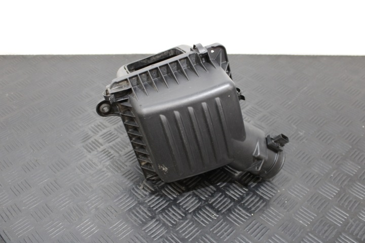 cover of a filter, air 68199048AA JEEP GRAND CHEROKEE WK2 LIFT
