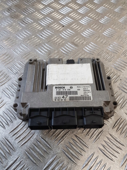 Computer Bedienteil DES MOTORS Peugeot 307 1,4 HDI 0281010390