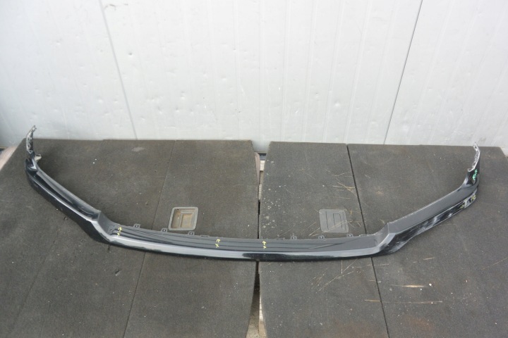 moulding of a bumper front FORD F150 18-20