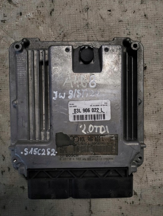 riadiaca jednotka MOTORA AUDI A4 B8 2.0 TDI 03L906022L 0281014593
