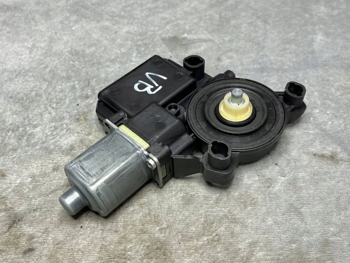 Micro moteur Vitres TYLNYCH de gauche Portière VW POLO 6R 6R0959811N 31796301 !J