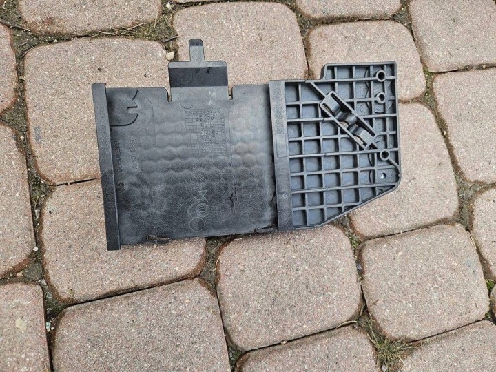 Halter Halter Stütze komputera DES MOTORS Opel Mokka B 9857039680