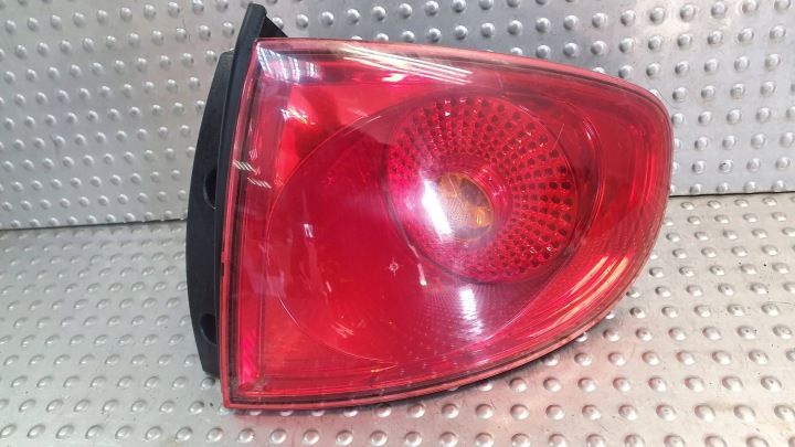 Licht heck rechts SEAT ALTEA 5P0945096E 04