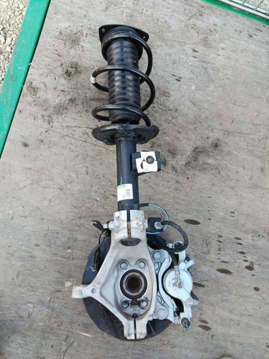 McPherson swing shock absorber front left Renault Austral 1.3 543033805R