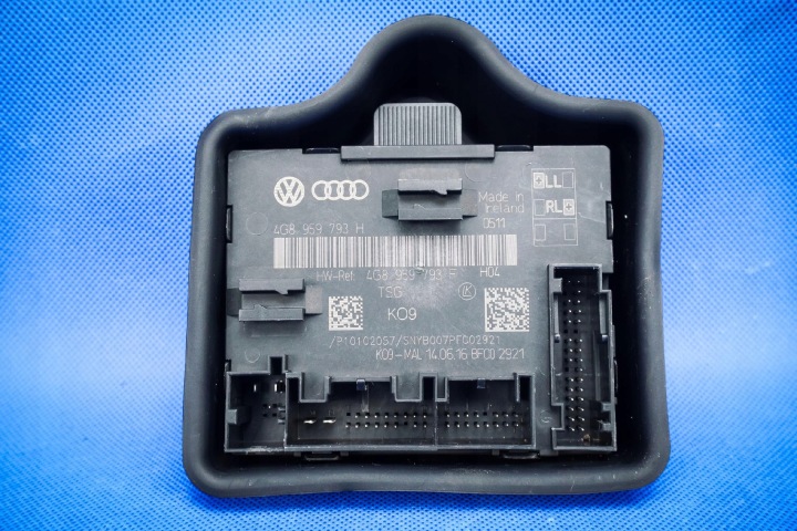 Vezerlő egység ajtó eleje Audi A7 4G 4G8959793H dociag