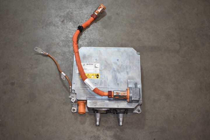 IDEALNY KONWERTER of tension LADOWARKA + of the hose MERCEDES W206 W232 X254 1