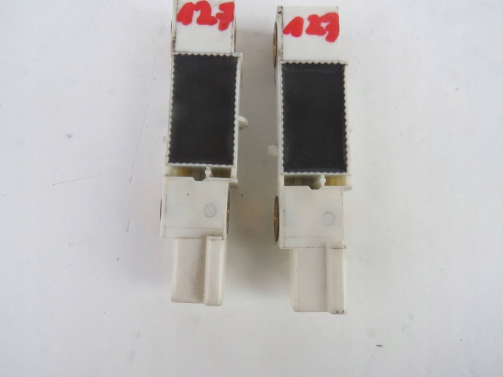 SENSOR UDERZENIOWY VOLVO XC90 8651755