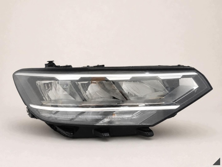 VW PASSAT B8 3G1 3G0 LIFT 19-23 light BASIC FULL LED right front EUROPA