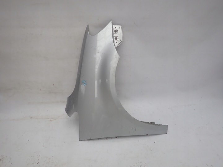 VW TOURAN LIFT 10- Aile Droite Avant Avant