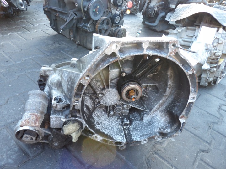 Ford Fiesta MK5 1,3B 52KW 71KM getriebe 2SR7002MB