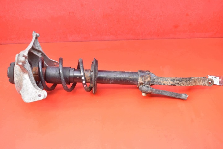 shock absorber left front 8T0413031AE AUDI A4 B8 2.0 TDI 190 KM LIFT 11-16