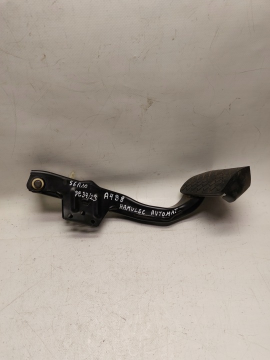 PEDAL brzdy AUDI A4 B8 AUTOMAT