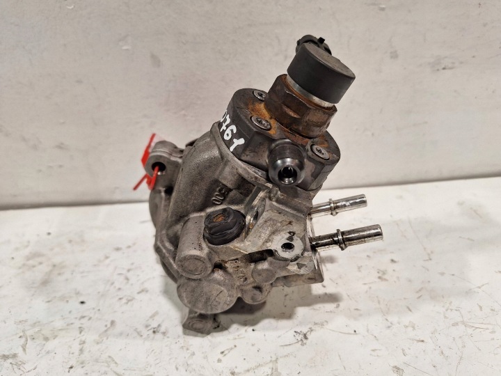 injection pump BOSCH 0445010761 CITROEN C4 PICASSO II 1.5 HDI 13