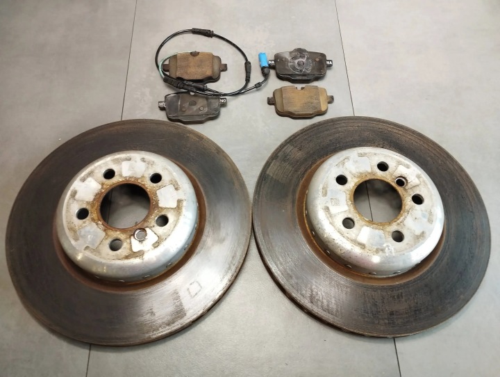 BMW 7 G11 discs plates rear part 2SZT 6860925