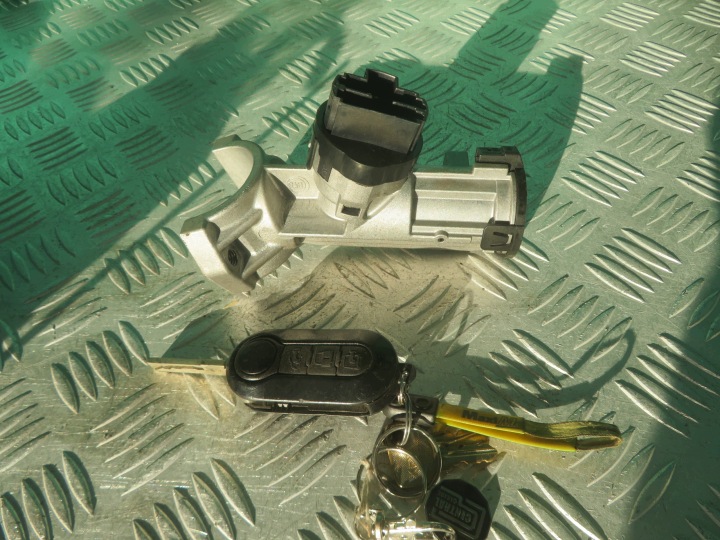zündschloss Z mit schlüssel BOXER JUMPER DUCATO 23R 01099001