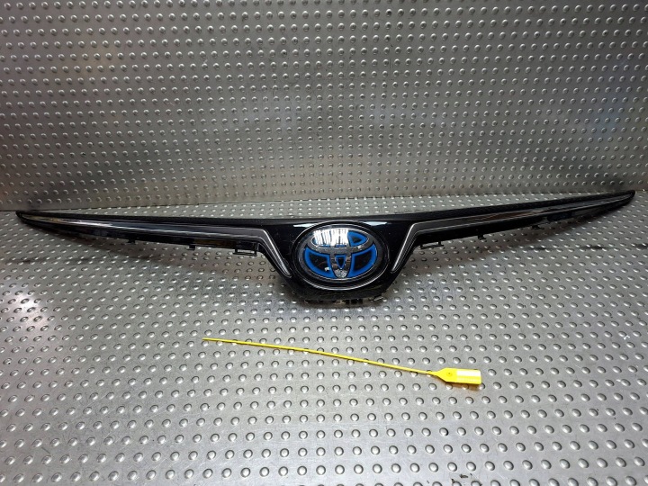 grille CHROM logo TOYOTA COROLLA E21 berline 19- 53114-02580