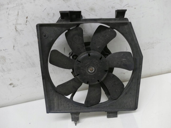 MAZDA PREMACY 1.8 b ventilator hladnjaka