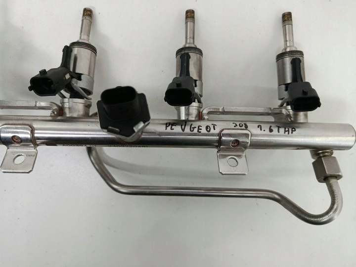 PEUGEOT 308 III 1.6 THP TRUST LISTIES 9814468180 6