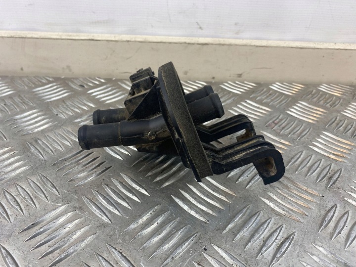 2007 Ford Transit Heater Valve 7N2118495AC 6