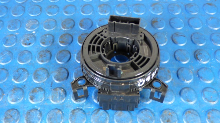 ring zwijak below steering wheel, 84532291 OPEL ASTRA K V