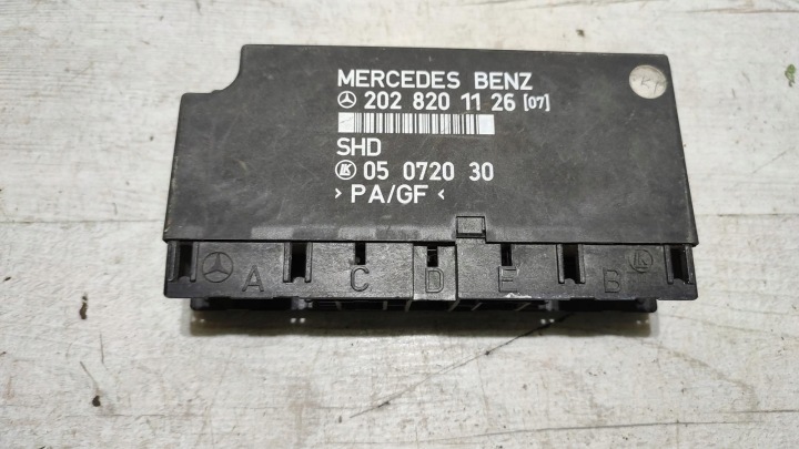 komfort vezérlő egység Mercedes w124
