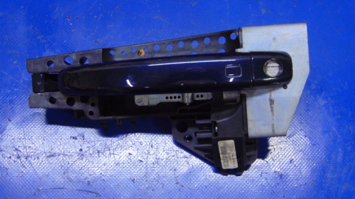 kilincs külső bal eleje 8T0837885 LZ5A AUDI A4 B8 08-15R