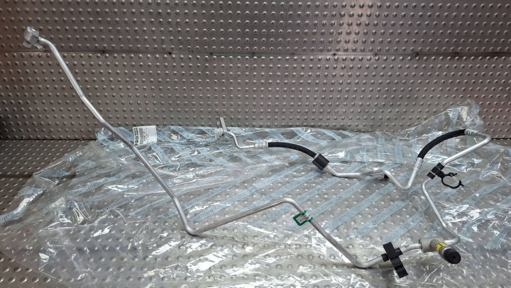 Conduit pieces tuyaux Climatisateur air conditionné 51848580 FIAT 500 1.3 MJET 2007
