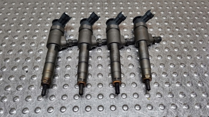 Iniettore Iniettore CV6Q-9F593-AA FIESTA MK7 C-MAX MK2 FOCUS MK3 1.6 TDCI