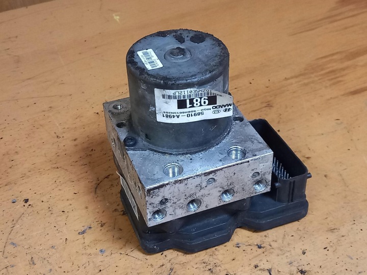 Pumpe ABS KIA CARENS IV 1.7 CRDi 136KM 58910-A4981 13-19