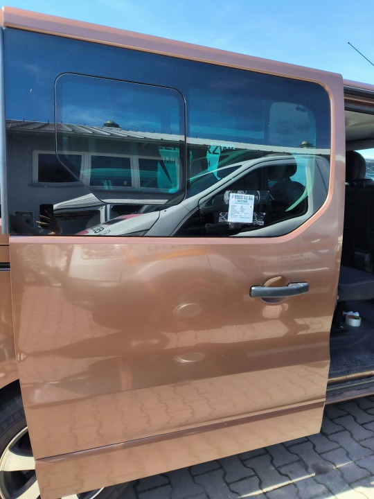 Tür PRZESUWNE rechts L41R TRAFIC OPEL VIVARO B