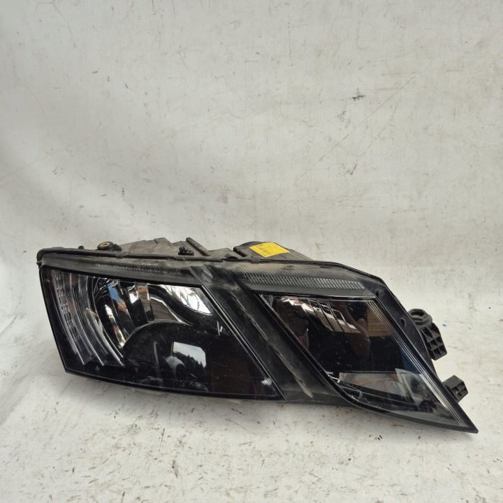 SKODA OCTAVIA III 3 5E0 5E LIFT 16- Feux phare Droit Avant Avant 5E1941016C