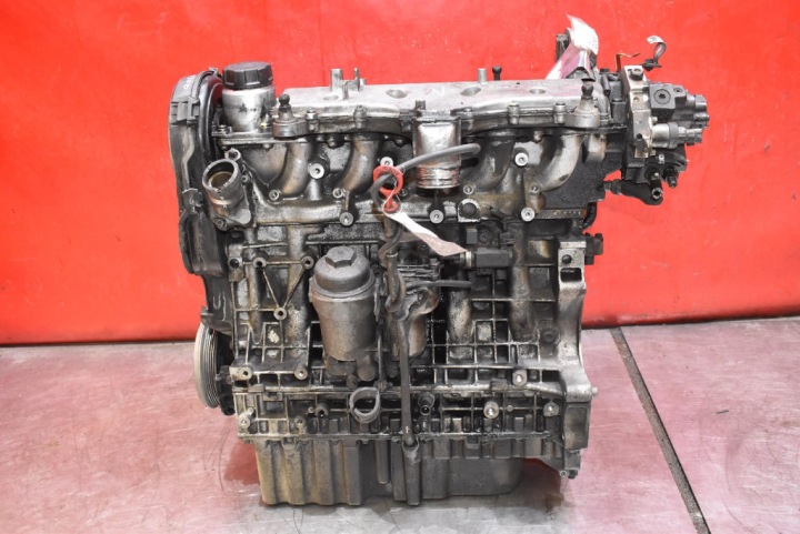 Motore DIESEL D5244T Pompa 8689591 VOLVO S60 e 2.4 D 130 KM 04-09 FILM