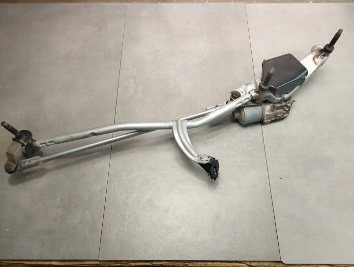 Mercedes-Benz GLC X253 Mechanizmus stieracov predok ANGLIK