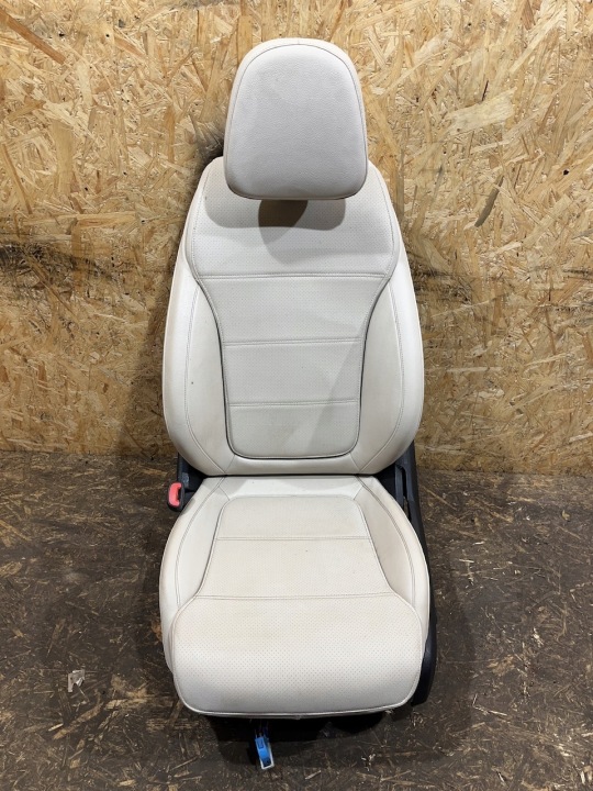 FOTEL eleje elsö bal Ráma MERCEDES W206 AIRBAG 1