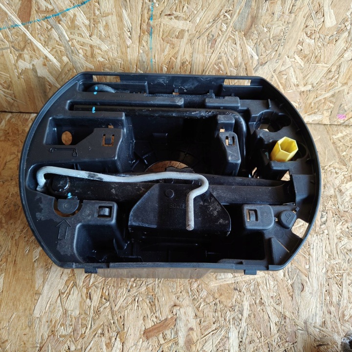 sestava narzedzi Peugeot 2008 a 9817224380